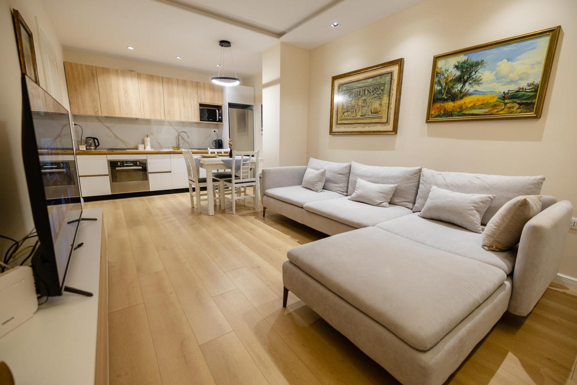 Luxury Center Observatori Apartment تيرانا المظهر الخارجي الصورة