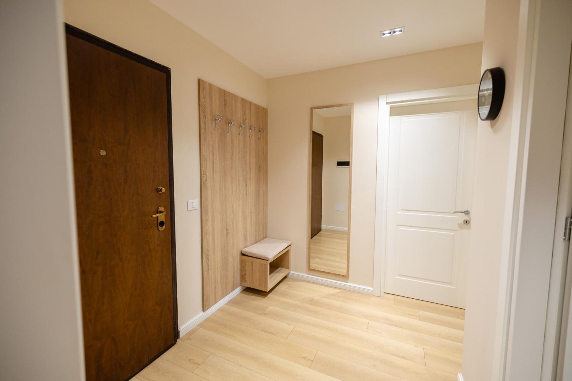 Luxury Center Observatori Apartment تيرانا المظهر الخارجي الصورة