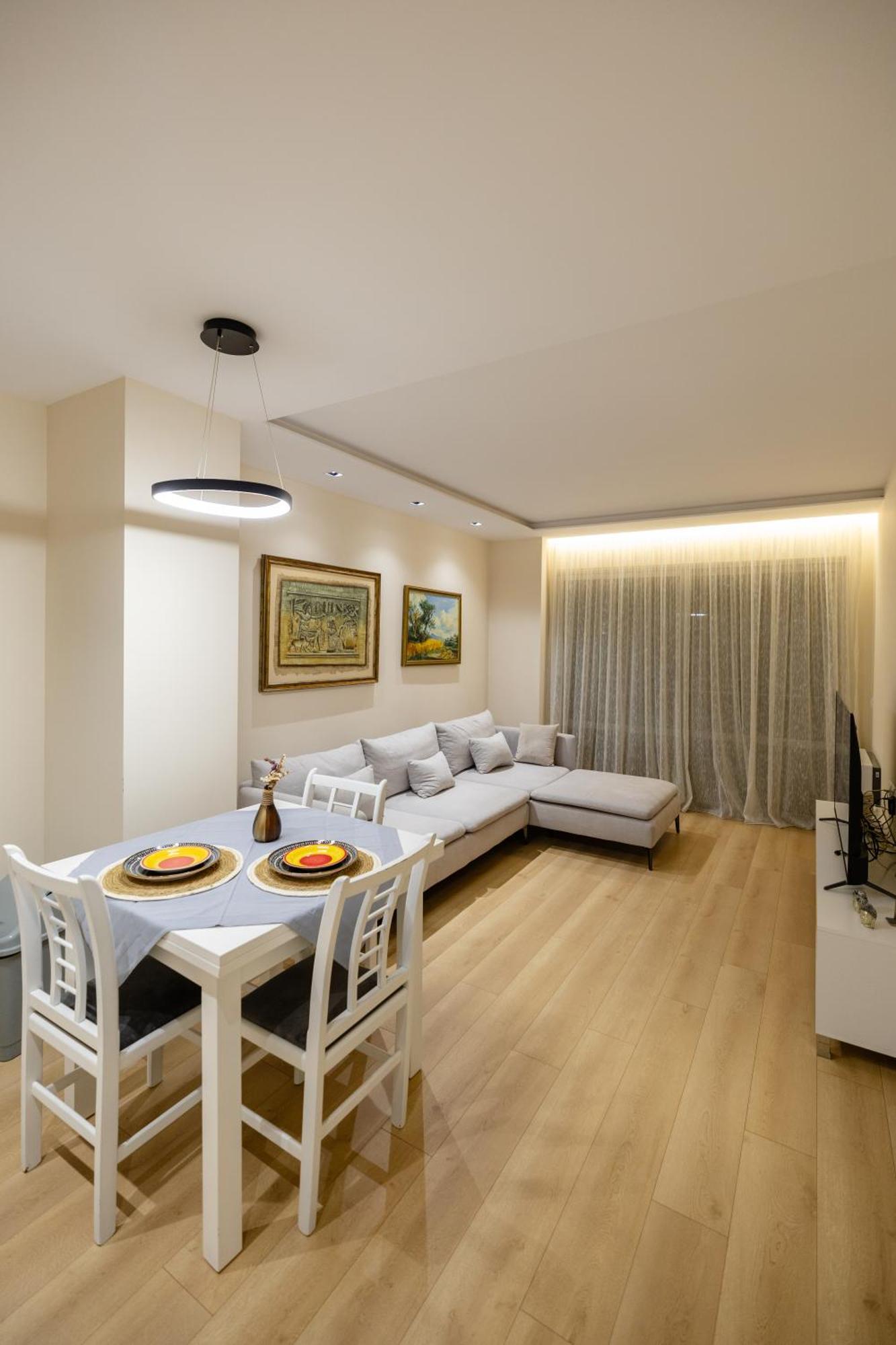 Luxury Center Observatori Apartment تيرانا المظهر الخارجي الصورة
