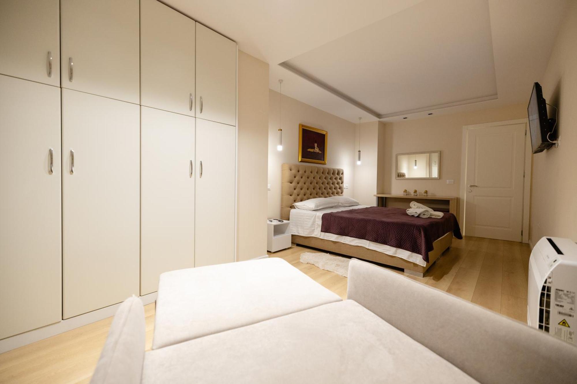 Luxury Center Observatori Apartment تيرانا المظهر الخارجي الصورة