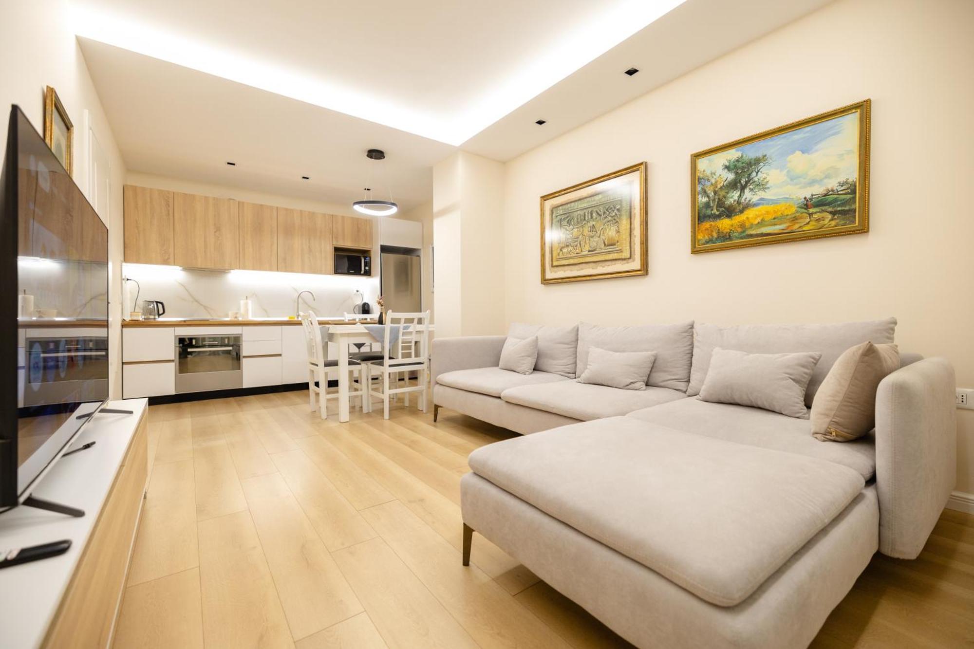 Luxury Center Observatori Apartment تيرانا المظهر الخارجي الصورة